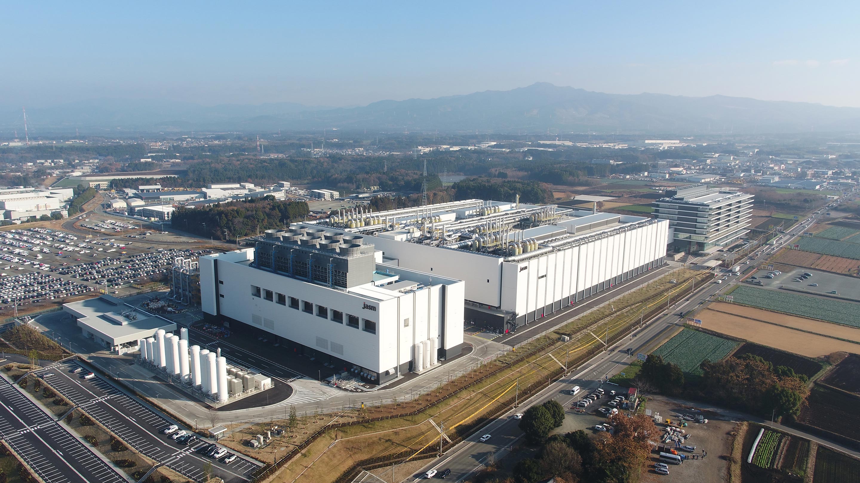 JASM工場全景と熊本の風景